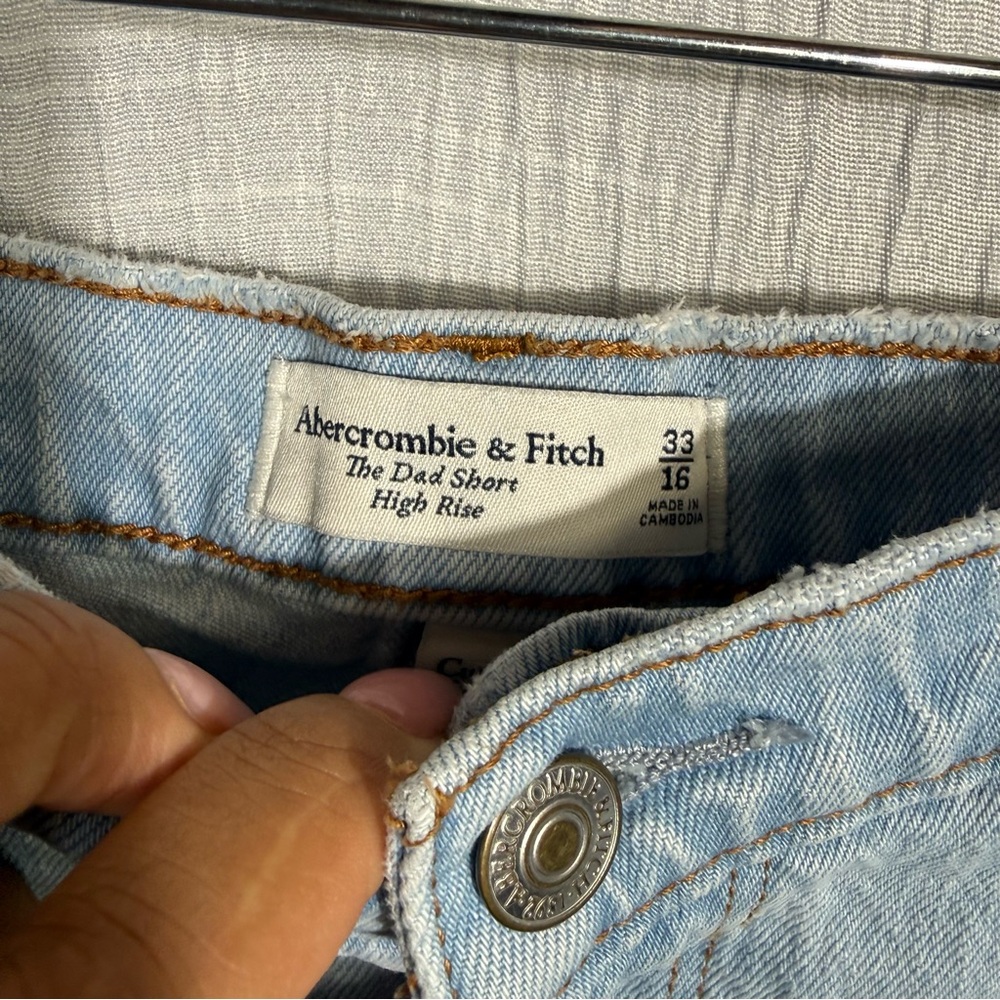 Abercrombie “The Dad Short” High Rise denim Shorts size 33/16 - Picture 4 of 9
